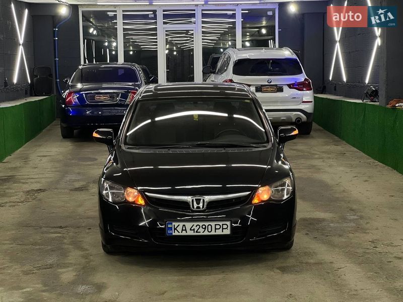 Седан Honda Civic 2008 в Киеве