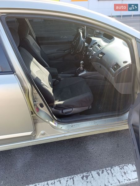 Седан Honda Civic 2008 в Полтаве