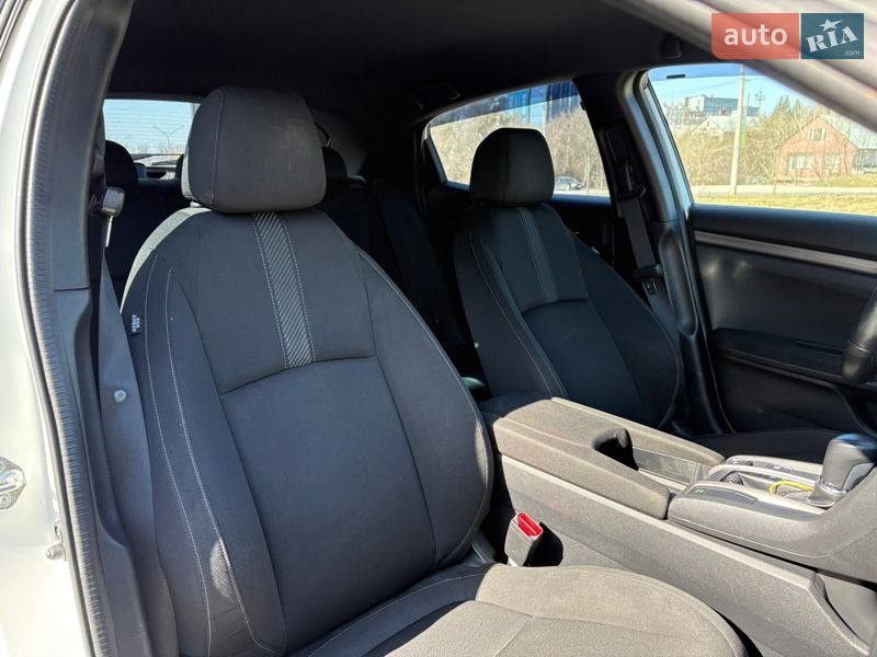 Хэтчбек Honda Civic 2017 в Львове