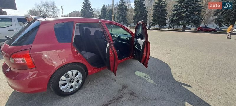 Хэтчбек Honda Civic 2003 в Днепре