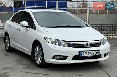 Седан Honda Civic 2012 в Днепре
