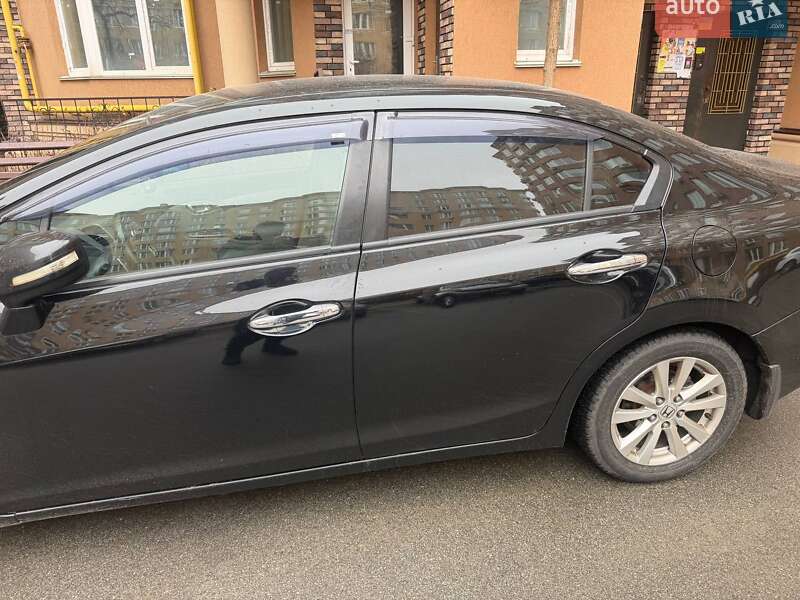 Седан Honda Civic 2012 в Киеве