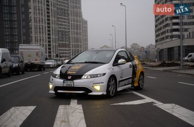 Хэтчбек Honda Civic 2007 в Киеве