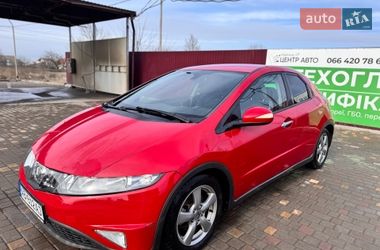 Хэтчбек Honda Civic 2006 в Николаеве
