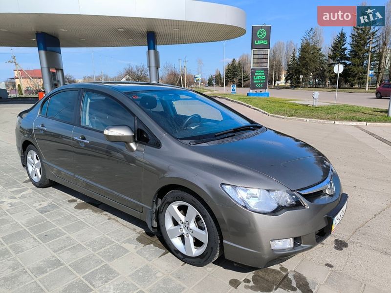 Седан Honda Civic 2007 в Миргороде