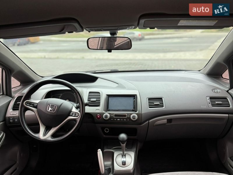 Седан Honda Civic 2008 в Днепре