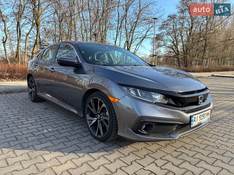 Седан Honda Civic 2019 в Ирпене