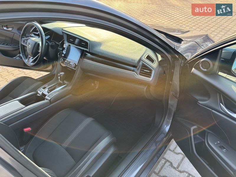 Седан Honda Civic 2019 в Ирпене