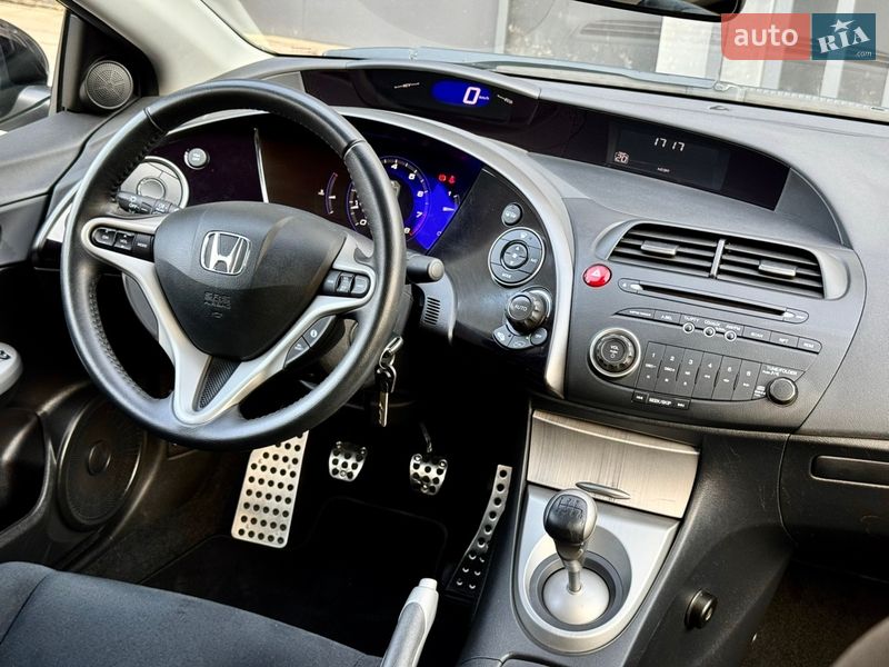 Хэтчбек Honda Civic 2008 в Киеве