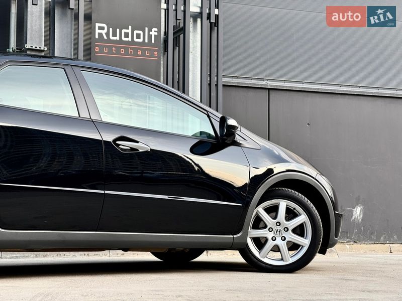 Хэтчбек Honda Civic 2008 в Киеве