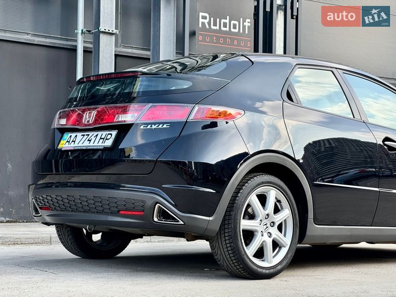 Хэтчбек Honda Civic 2008 в Киеве