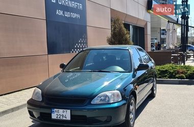 Седан Honda Civic 1999 в Дніпрі