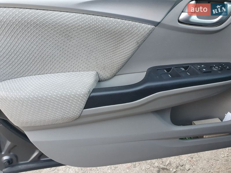 Седан Honda Civic 2013 в Киеве фото 56 Седан Honda Civic 2013 в Киеве