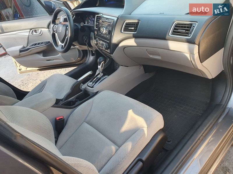 Седан Honda Civic 2013 в Киеве фото 2 Седан Honda Civic 2013 в Киеве