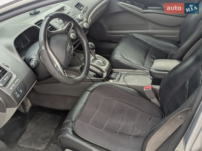 Седан Honda Civic 2007 в Львове