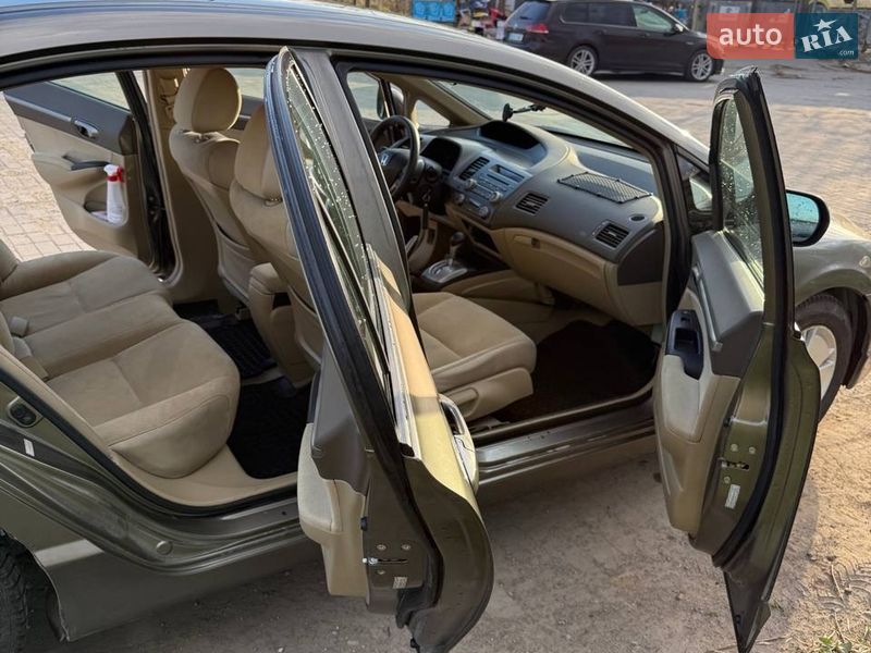 Седан Honda Civic 2008 в Ременеві
