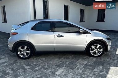 Хэтчбек Honda Civic 2007 в Киеве