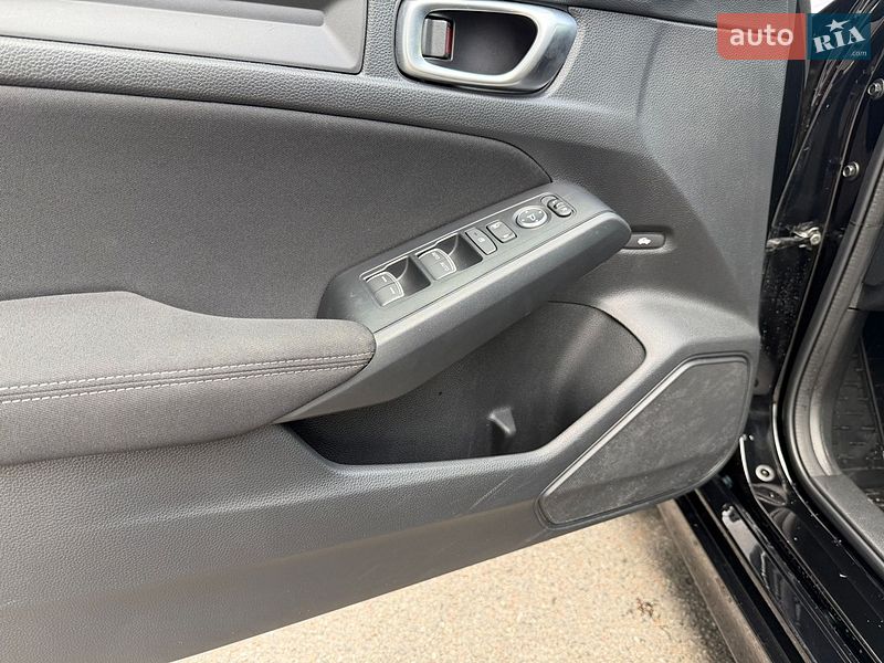 Седан Honda Civic 2023 в Киеве фото 16 Седан Honda Civic 2023 в Киеве