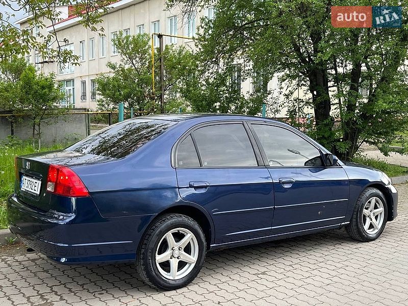 Седан Honda Civic 2004 в Надворной фото 5 Седан Honda Civic 2004 в Надворной