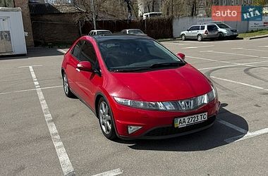 Хетчбек Honda Civic 2007 в Києві