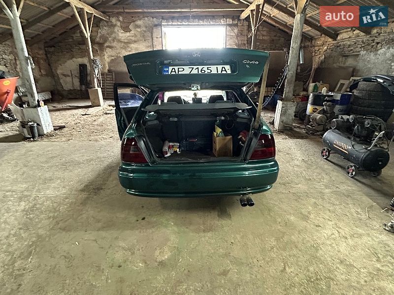 Седан Honda Civic 1996 в Одессе