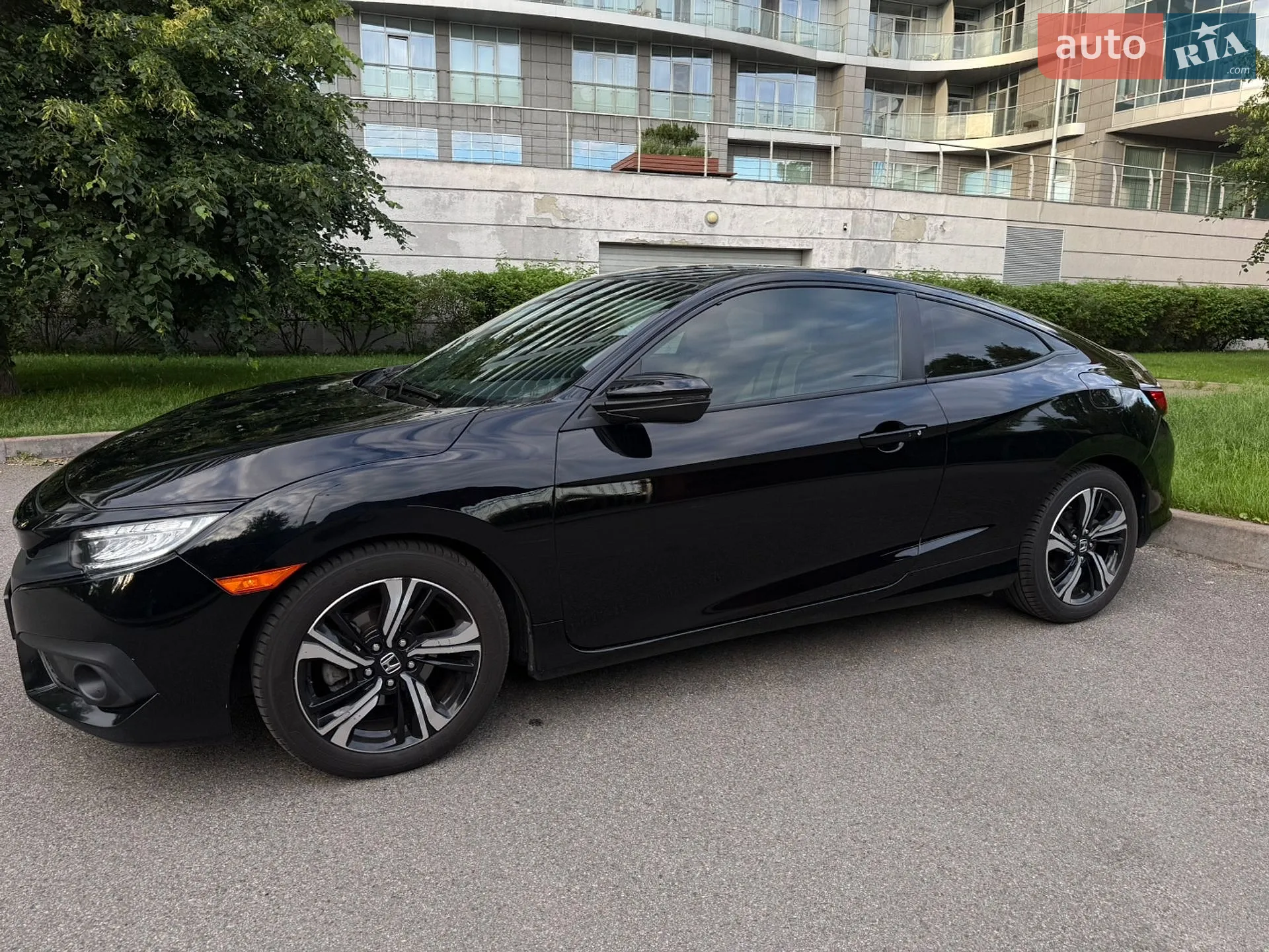 HONDA CIVIC 2016 VIN 2HGFC3B97GH356984 фото оголошення 6 з 37