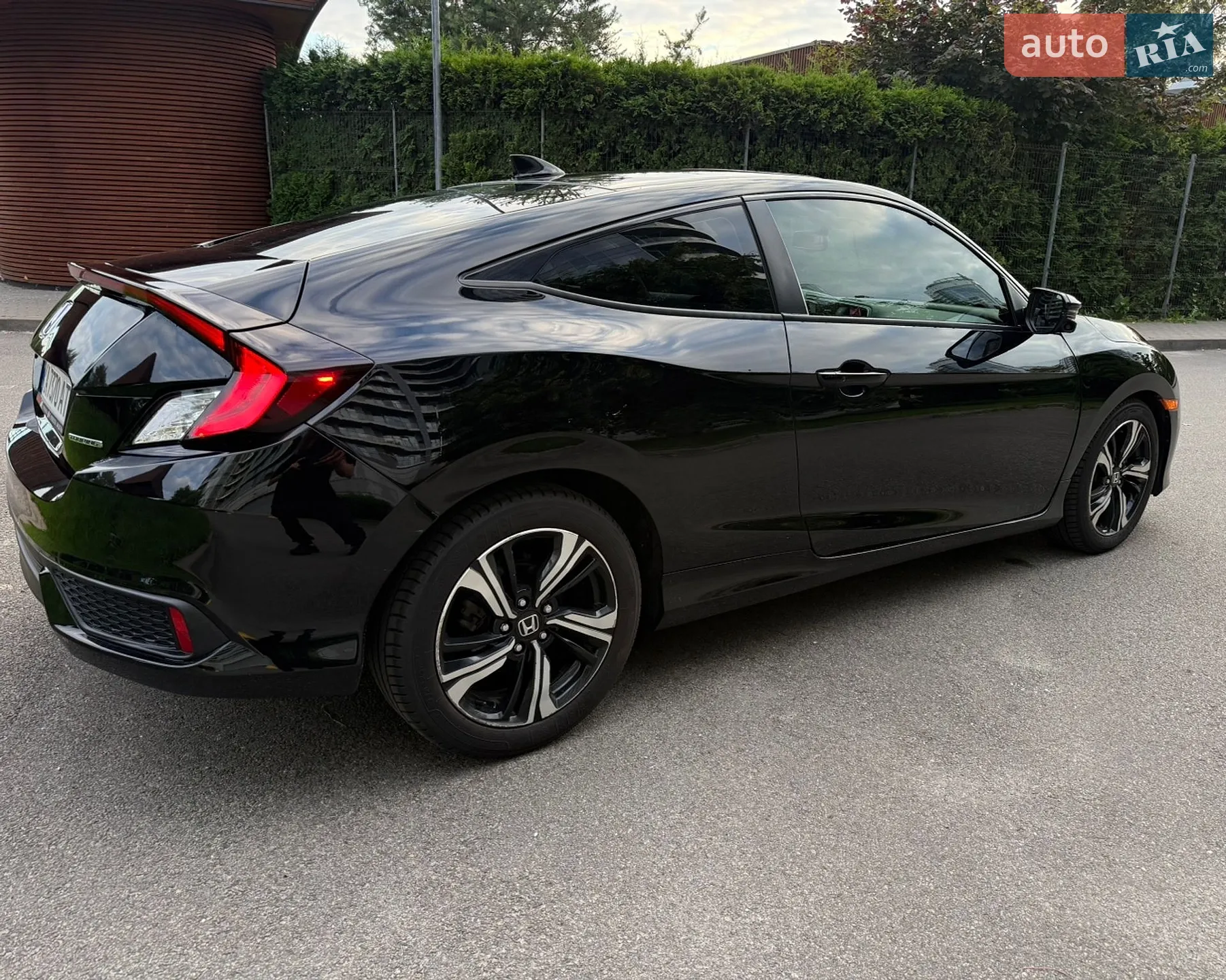 HONDA CIVIC 2016 VIN 2HGFC3B97GH356984 фото оголошення 12 з 37