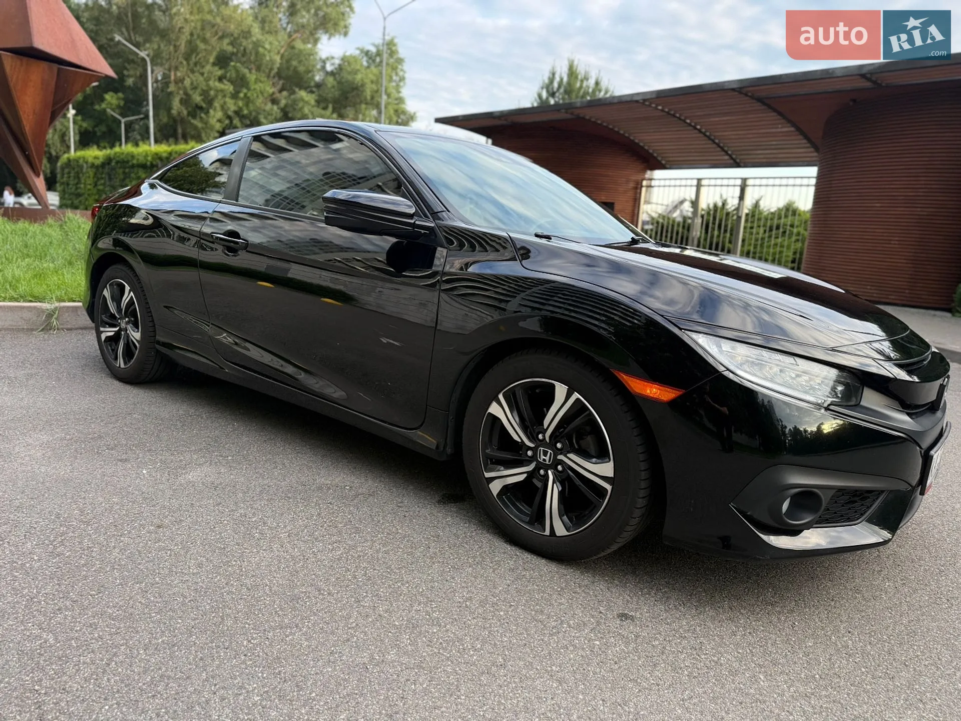 HONDA CIVIC 2016 VIN 2HGFC3B97GH356984 фото оголошення 14 з 37
