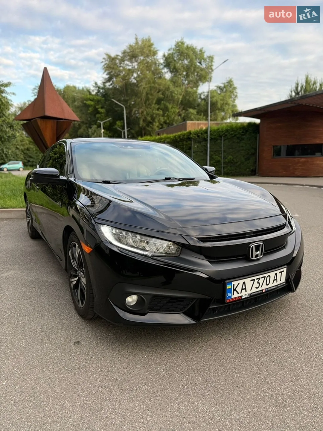 HONDA CIVIC 2016 VIN 2HGFC3B97GH356984 фото оголошення 15 з 37