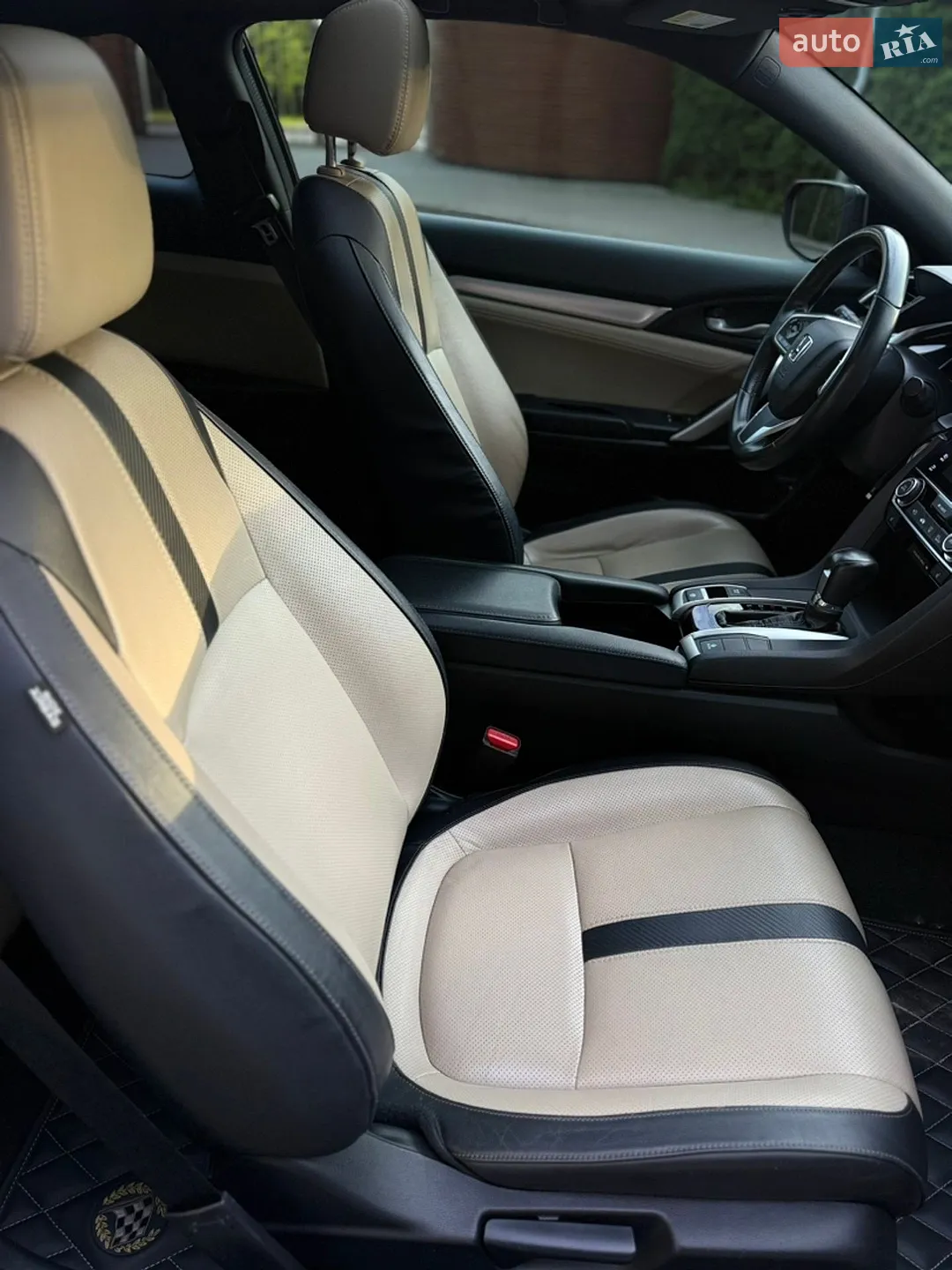 HONDA CIVIC 2016 VIN 2HGFC3B97GH356984 фото оголошення 26 з 37