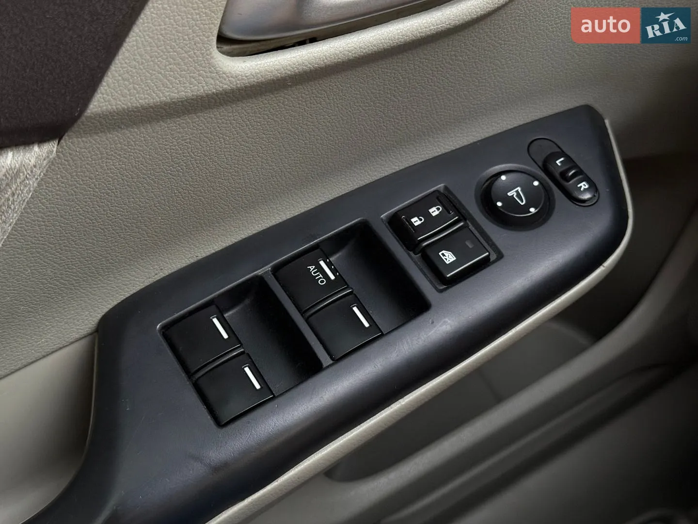2011 Honda Civic - мініатюра 36
