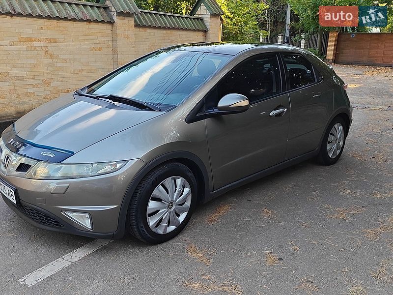 Хэтчбек Honda Civic 2007 в Киеве