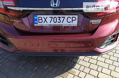 Седан Honda Clarity 2018 в Чернівцях