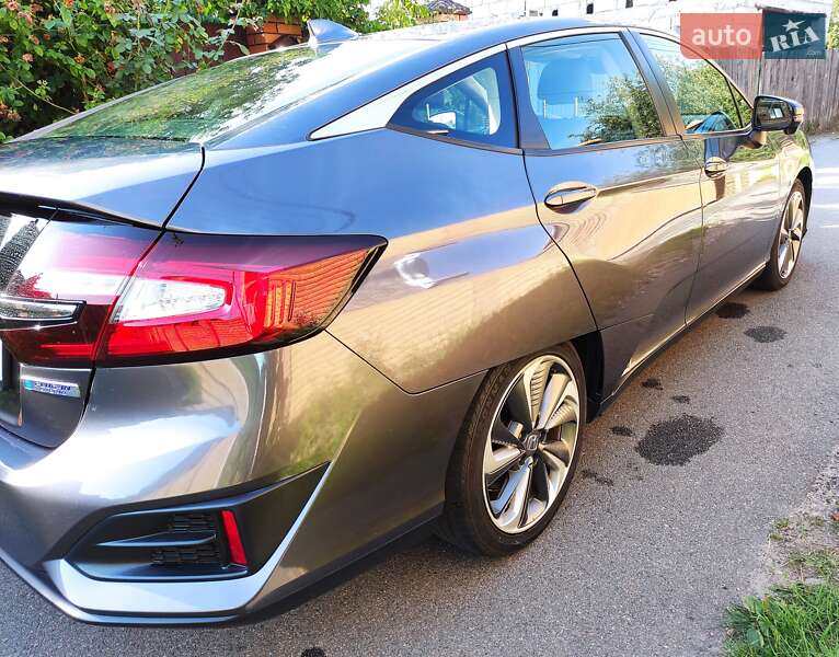 Седан Honda Clarity 2018 в Вишгороді