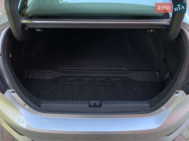 Седан Honda Clarity 2017 в Вінниці