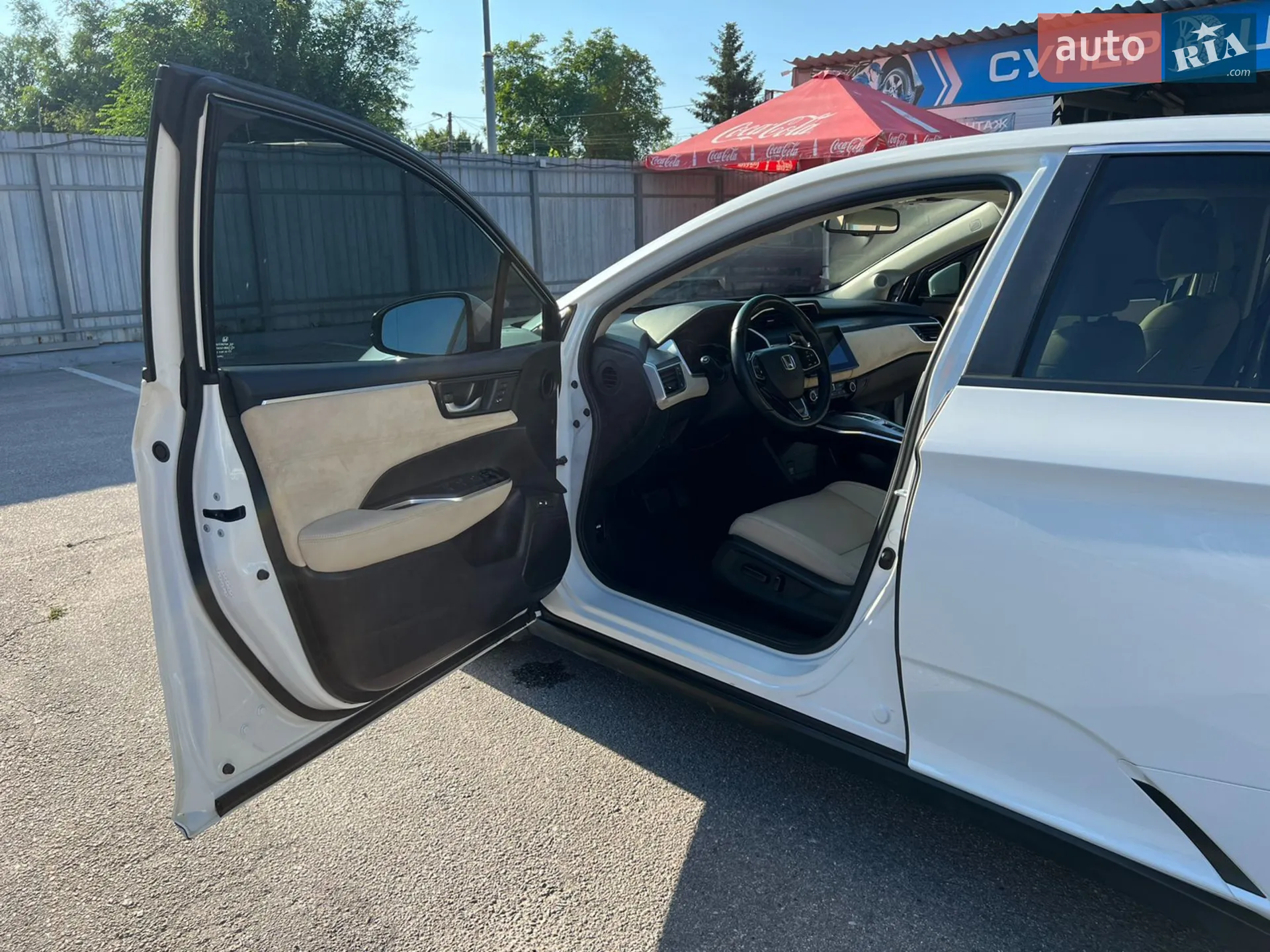 2017 Honda FCX Clarity - мініатюра 16