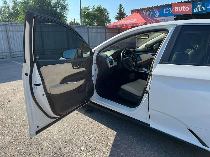 Седан Honda Clarity 2017 в Києві