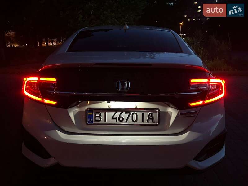 Седан Honda Clarity 2017 в Києві