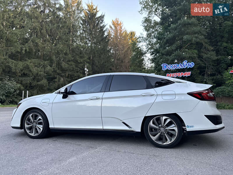Седан Honda Clarity 2018 в Хмільнику