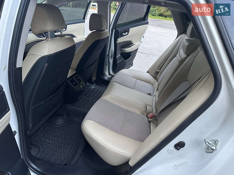 Седан Honda Clarity 2018 в Хмільнику