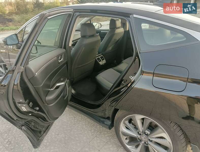 Седан Honda Clarity 2018 в Львові