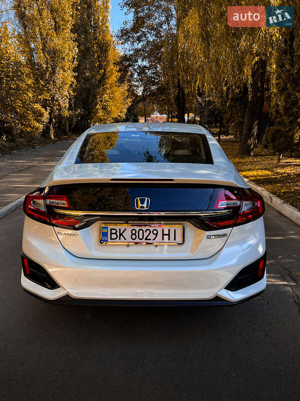 Седан Honda Clarity 2018 в Рівному