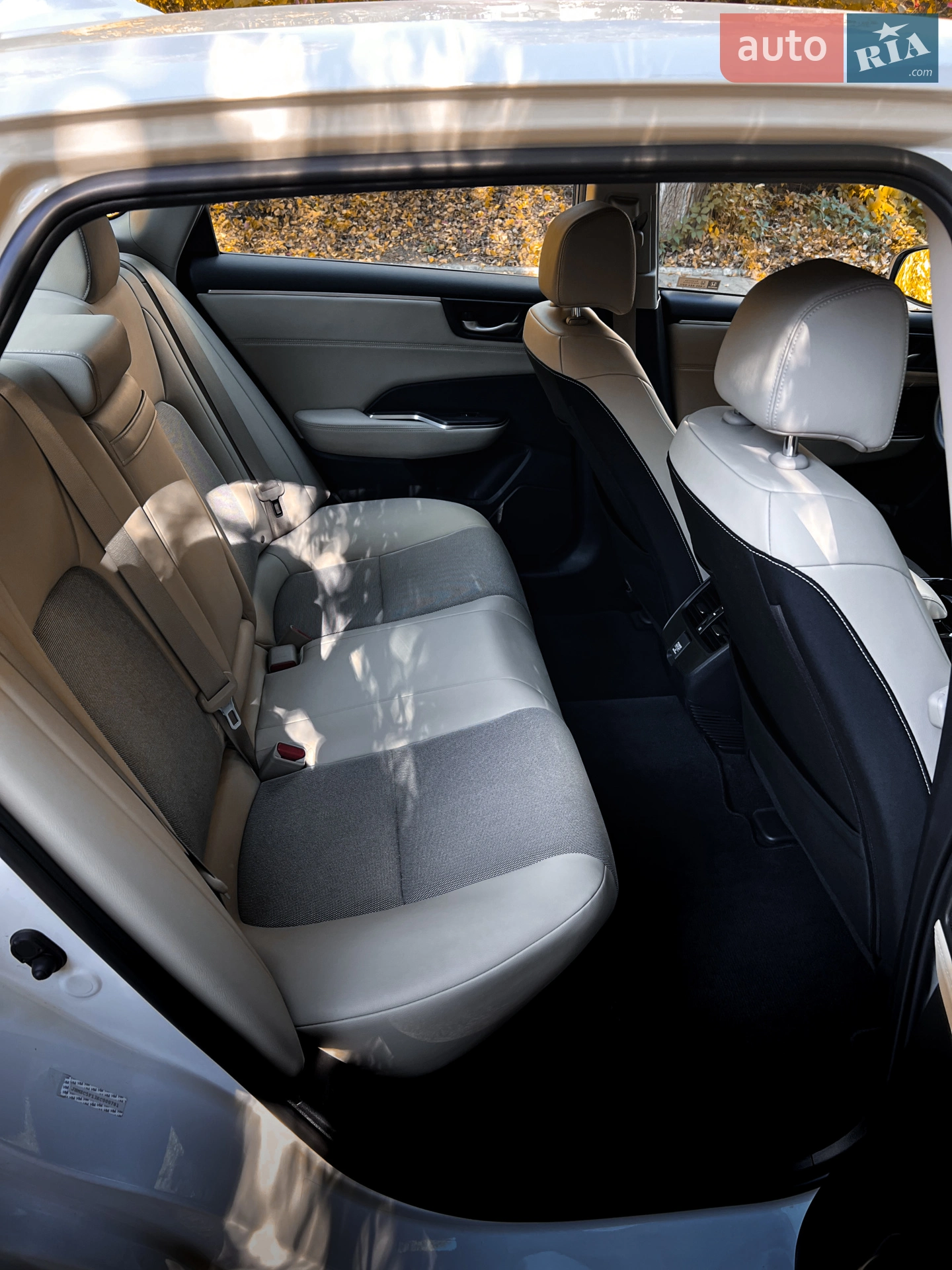 2018 Honda FCX Clarity - мініатюра 29