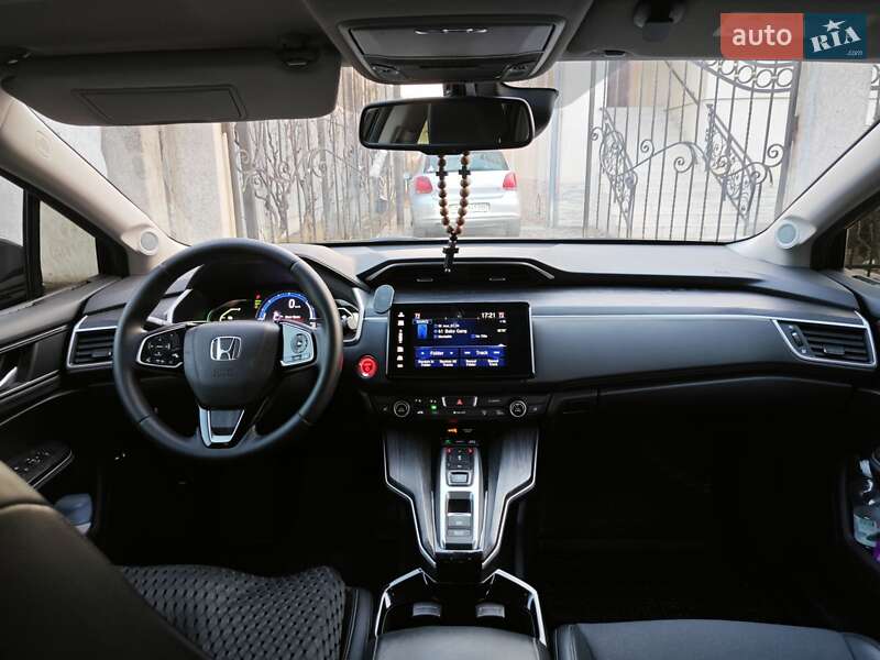 Седан Honda Clarity 2018 в Ужгороде