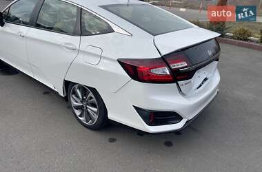 Седан Honda Clarity 2018 в Благовещенском