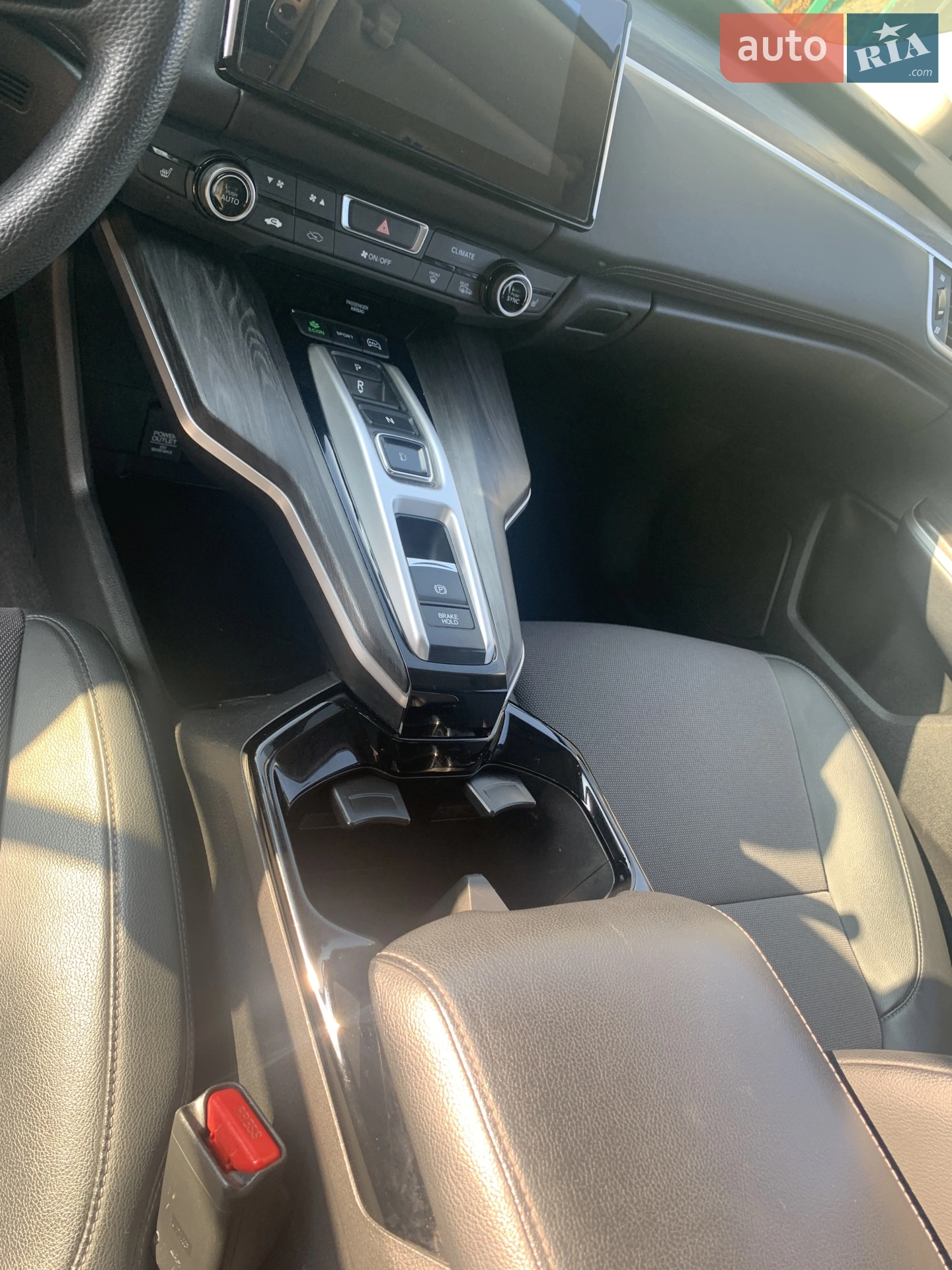 2017 Honda FCX Clarity - мініатюра 12