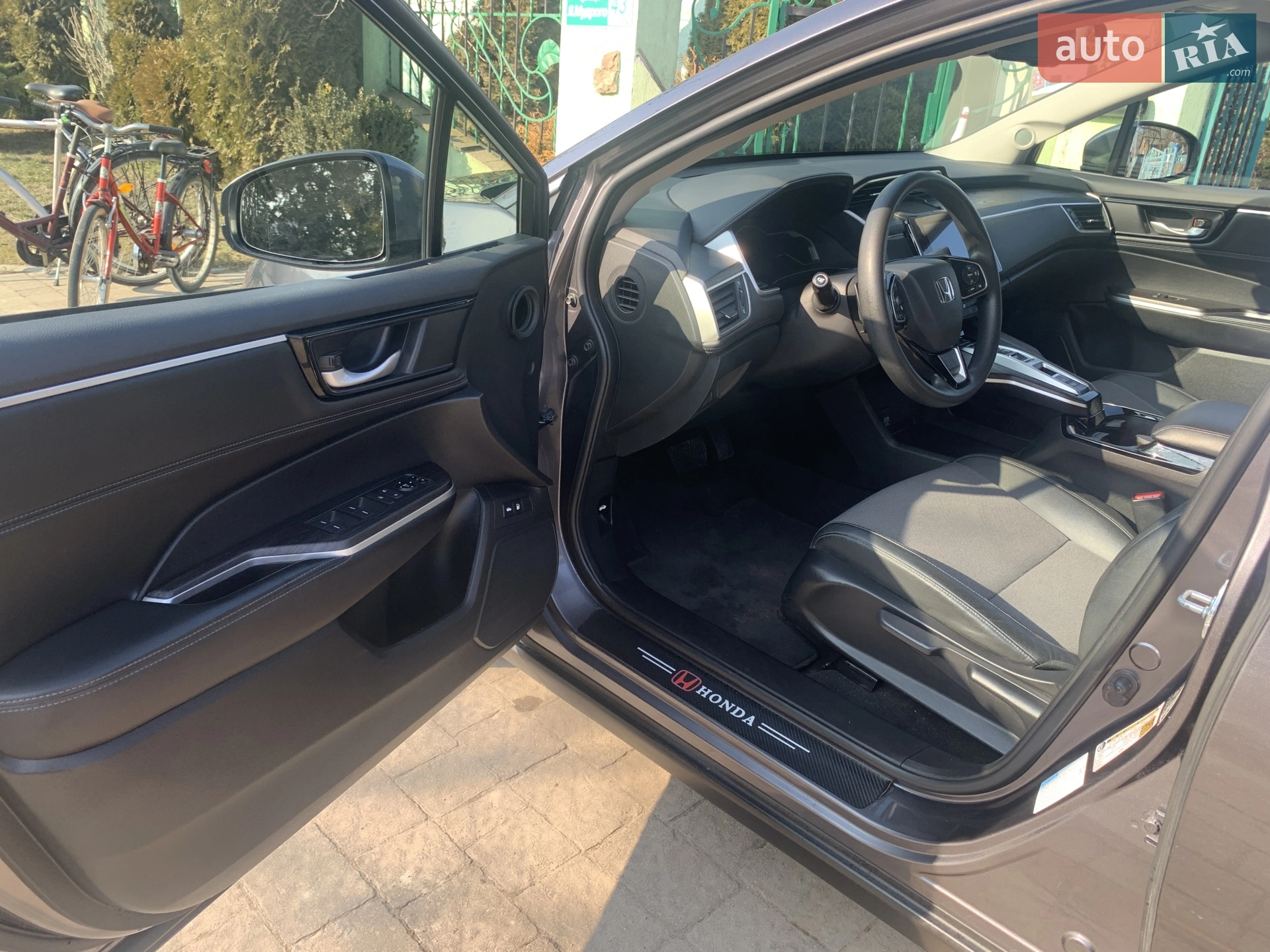 2017 Honda FCX Clarity - мініатюра 15
