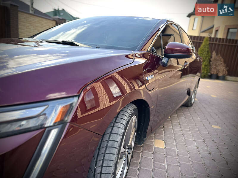 Седан Honda Clarity 2018 в Ладыжине