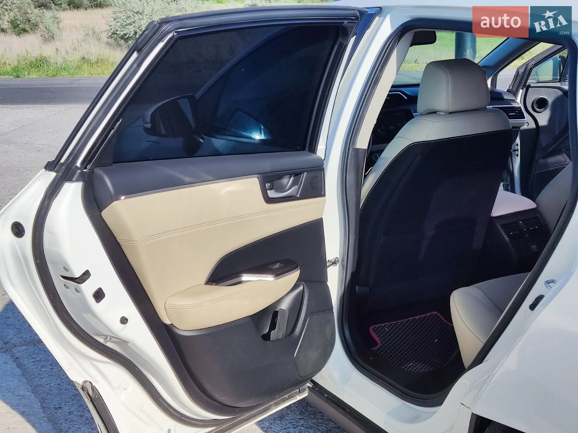 2018 Honda FCX Clarity - мініатюра 19