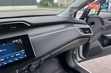 Седан Honda Clarity 2017 в 